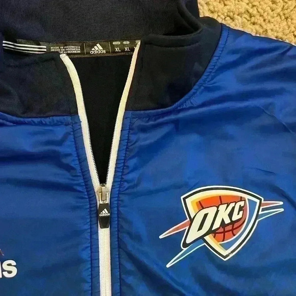 Mens OKC Adidas Jacket Size XL - Picture 3 of 4